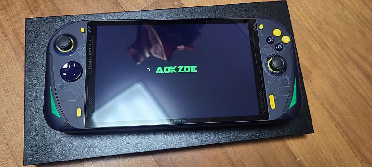 贈答 国内版 AOKZOE A1 32GB 2TB 専用ポーチ ゲーム UMPC i9tmg.com.br