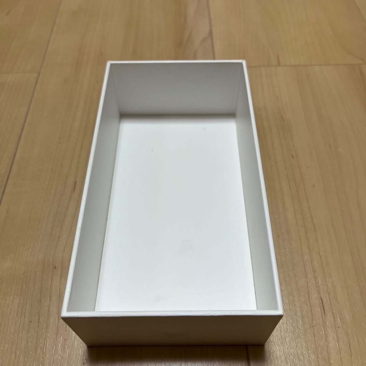 【空箱】iPhone X ホワイトの空箱（上蓋のみ）