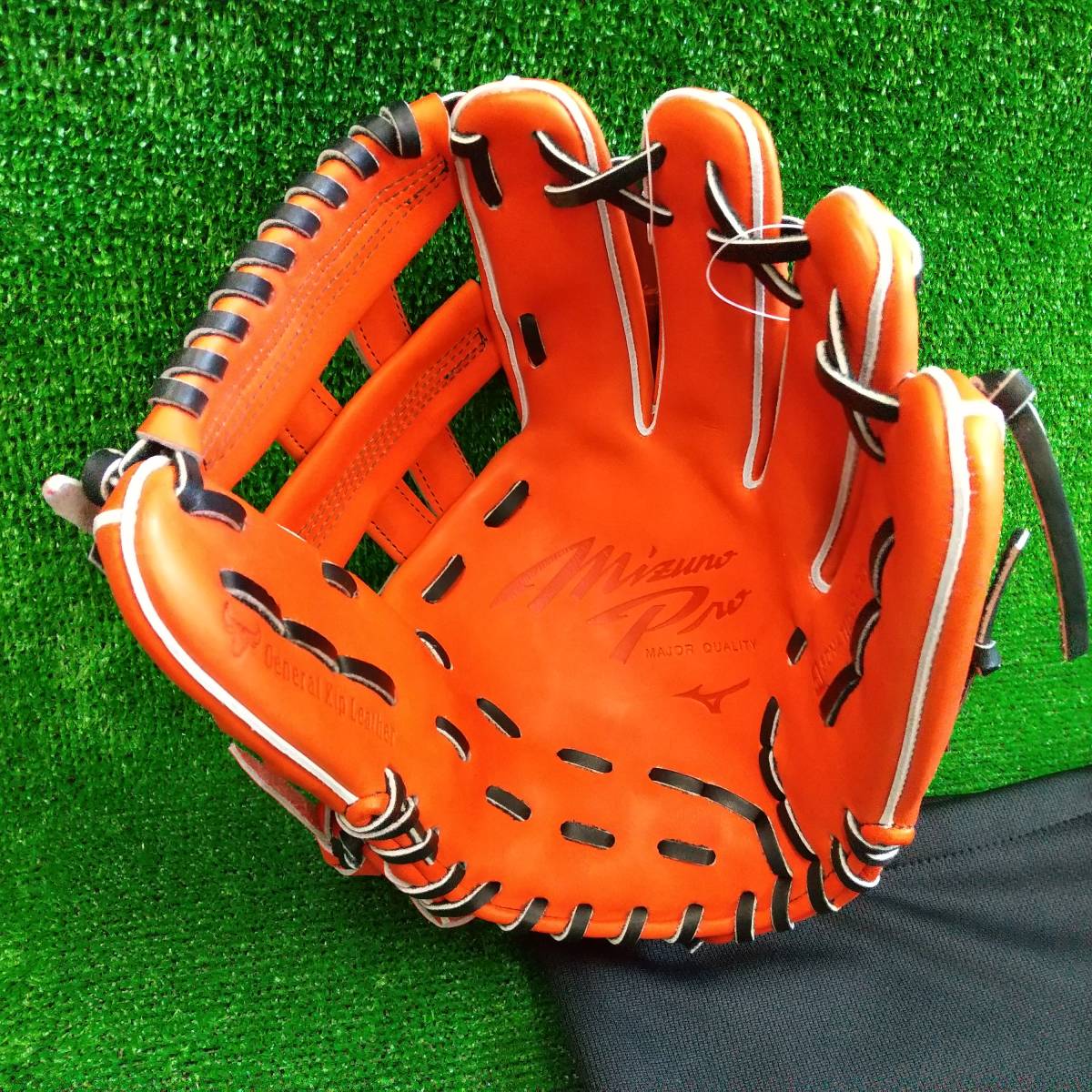 32 ミズノプロ 硬式用グラブ スプレンディッドオレンジ 内野手用
