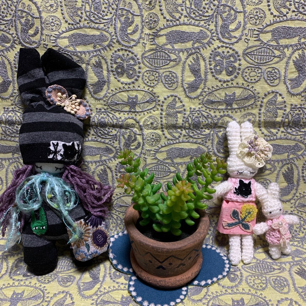 ミナペルホネン、クロッチ君、花園小花ハンドメイドぬいぐるみ、編みぐるみ。