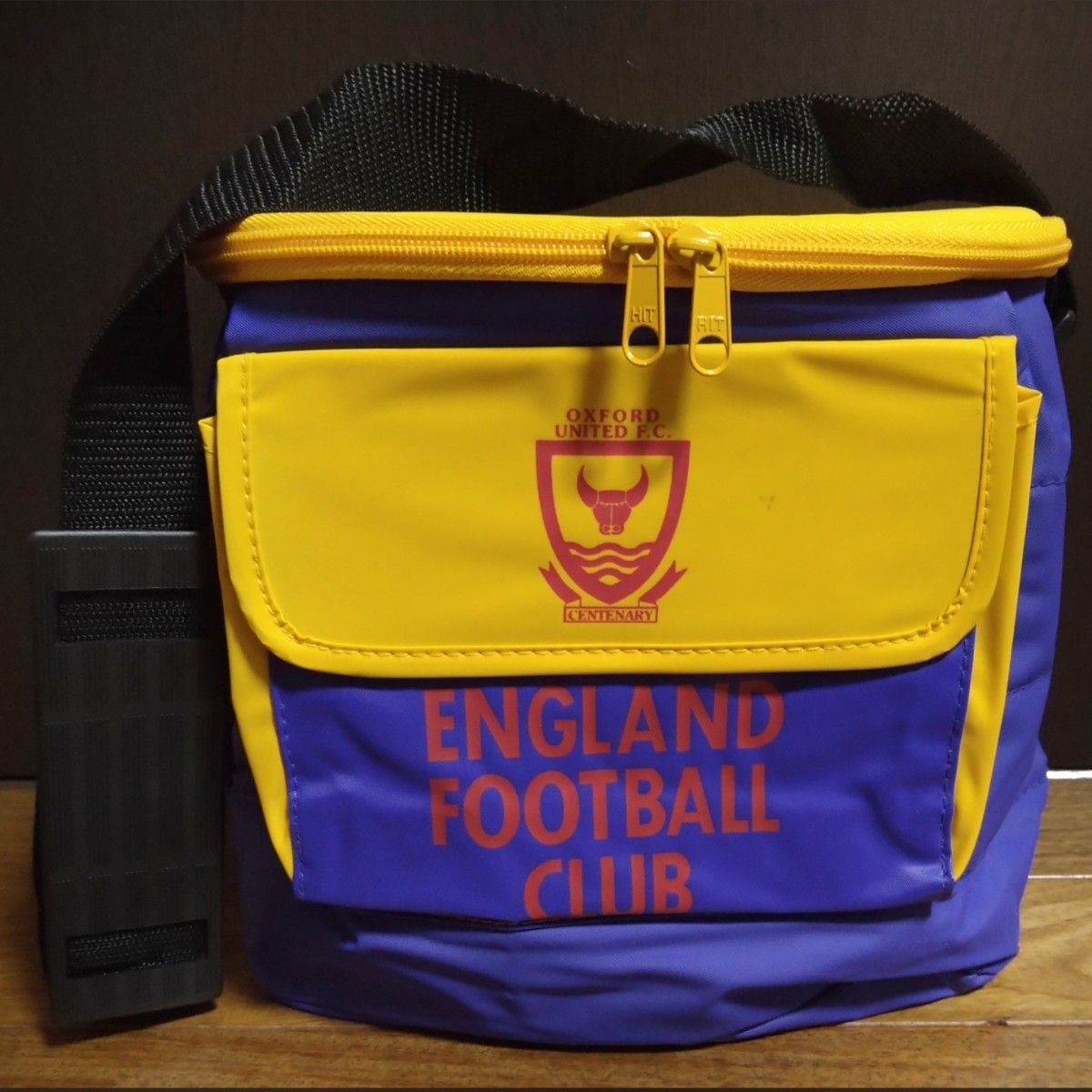 未使用品 イングランド フットボールクラブ保冷バック クーラー バッグ アウトドア