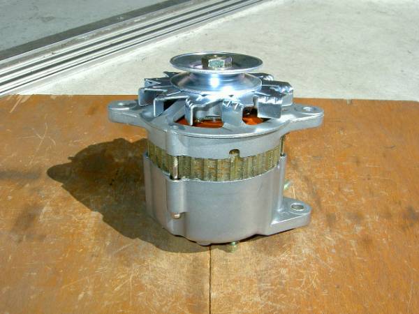 ヤンマー、トラクター用オルタネーター(ダイナモ)リビルト品 ヤンマー、トラクター用オルタネーター(ダイナモ)リビルト品
