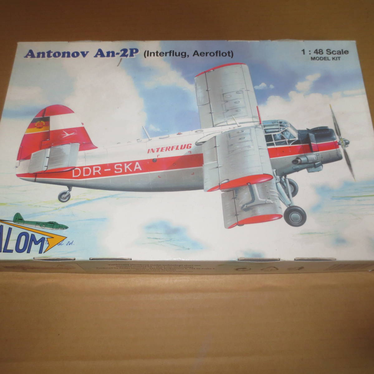 VALOM　1/48　Antonov　An-2Pコルト複葉輸送機アエロフロート No.48003