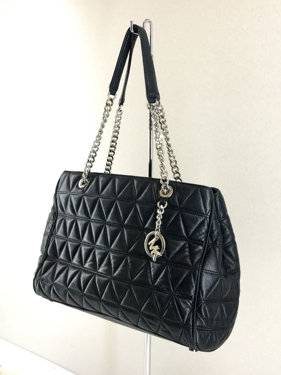 MICHAEL KORS◆マトラッセ/ハンドバッグ/レザー/BLK/角スレ有_画像2