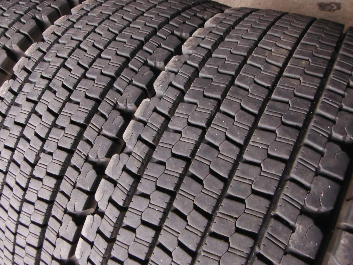 新品 】 超バリ山!ブリヂストン W900!265/70R19.5 超バリ山