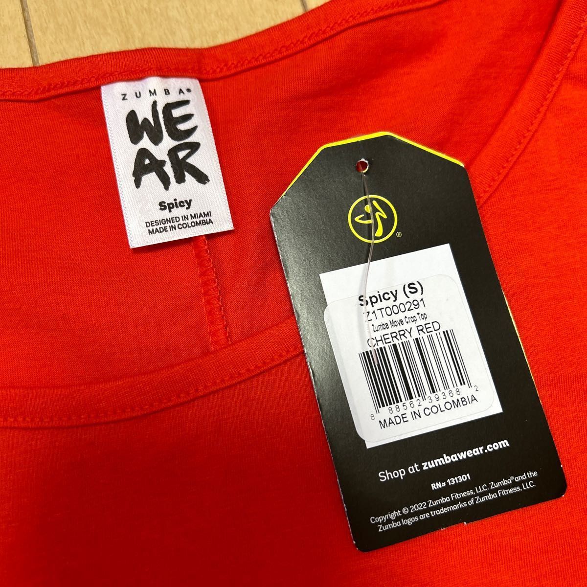 ズンバZUMBA正規品 Tシャツ S Cherry red1月新作