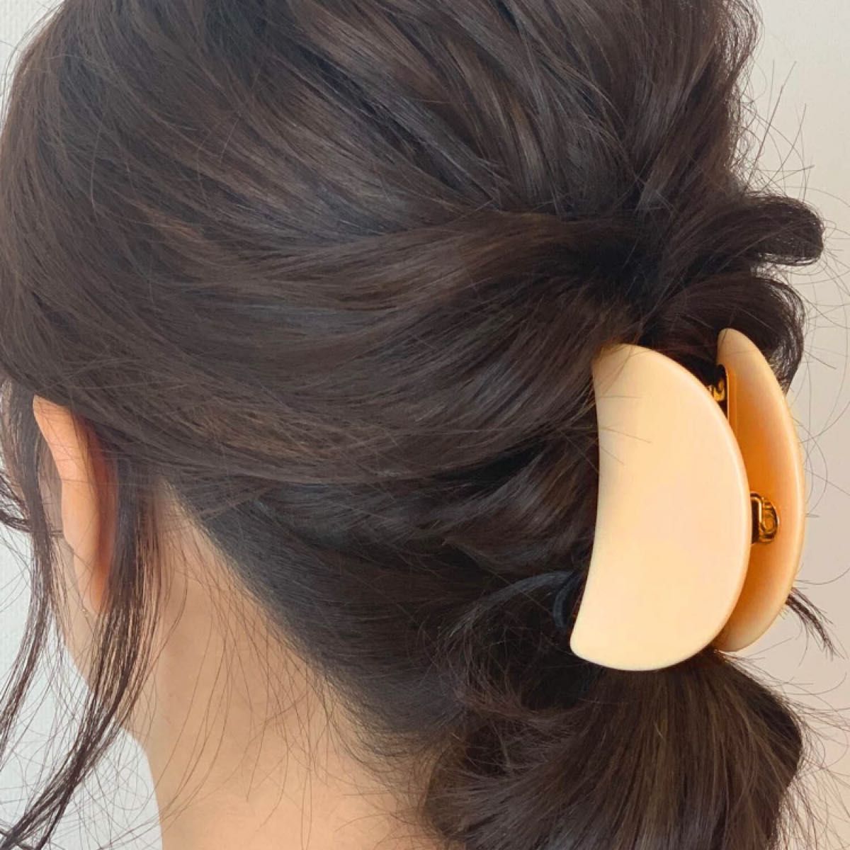 新品　ウンナナクール　ヘアクリップ