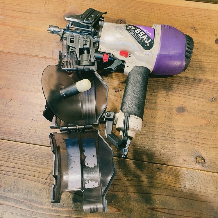 中古良品♪日立 HIKOKI 常圧 本体のみ NV65AJ 65mm ロール釘打ち機 ...