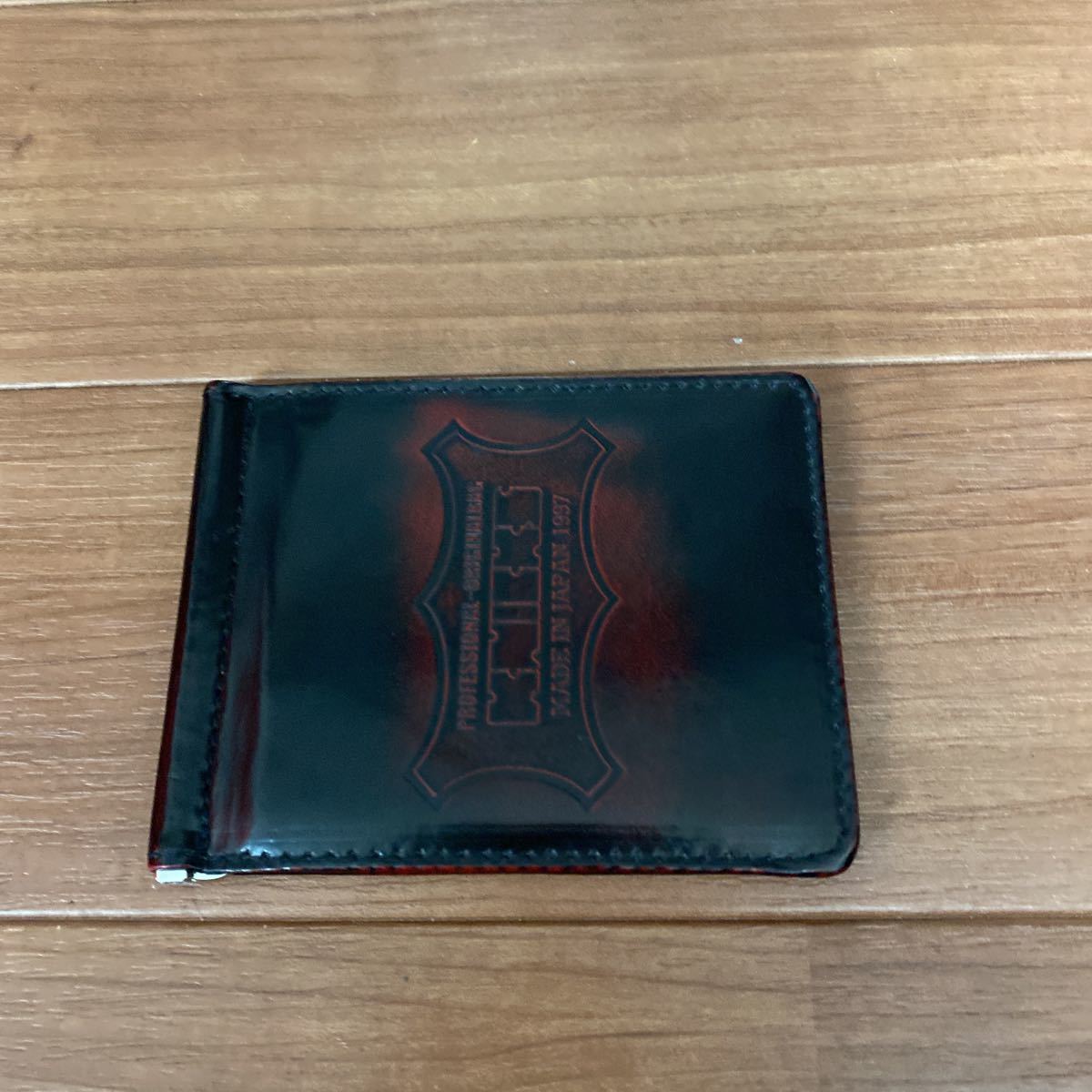 Yahoo!オークション - 中古 ニックス マネークリップ ガラス革 Yahoo!オークション - 中古 ニックス マネークリップ ガラス革