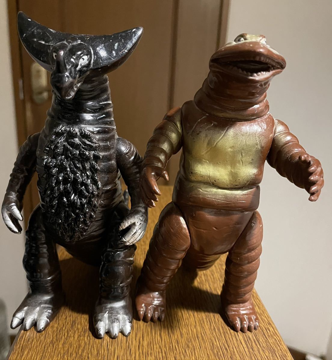 ヤフオク! - バンダイ 怪獣 ソフビ ゴモラ テレスドン ウルトラマン