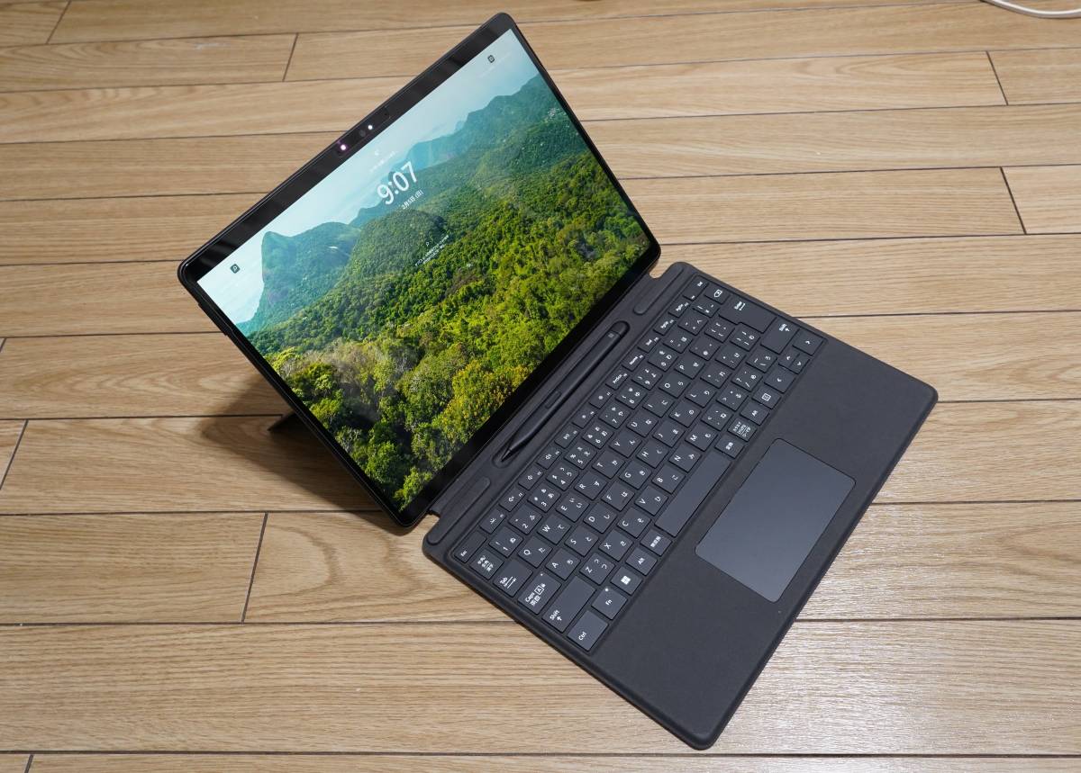 美品 オマケ (純正ペン キーボード) 付き Microsoft Surface Pro 8 グラファイト 8PQ00026 / Core i5 1135G7 / 8GB RAM / 256GB SSD