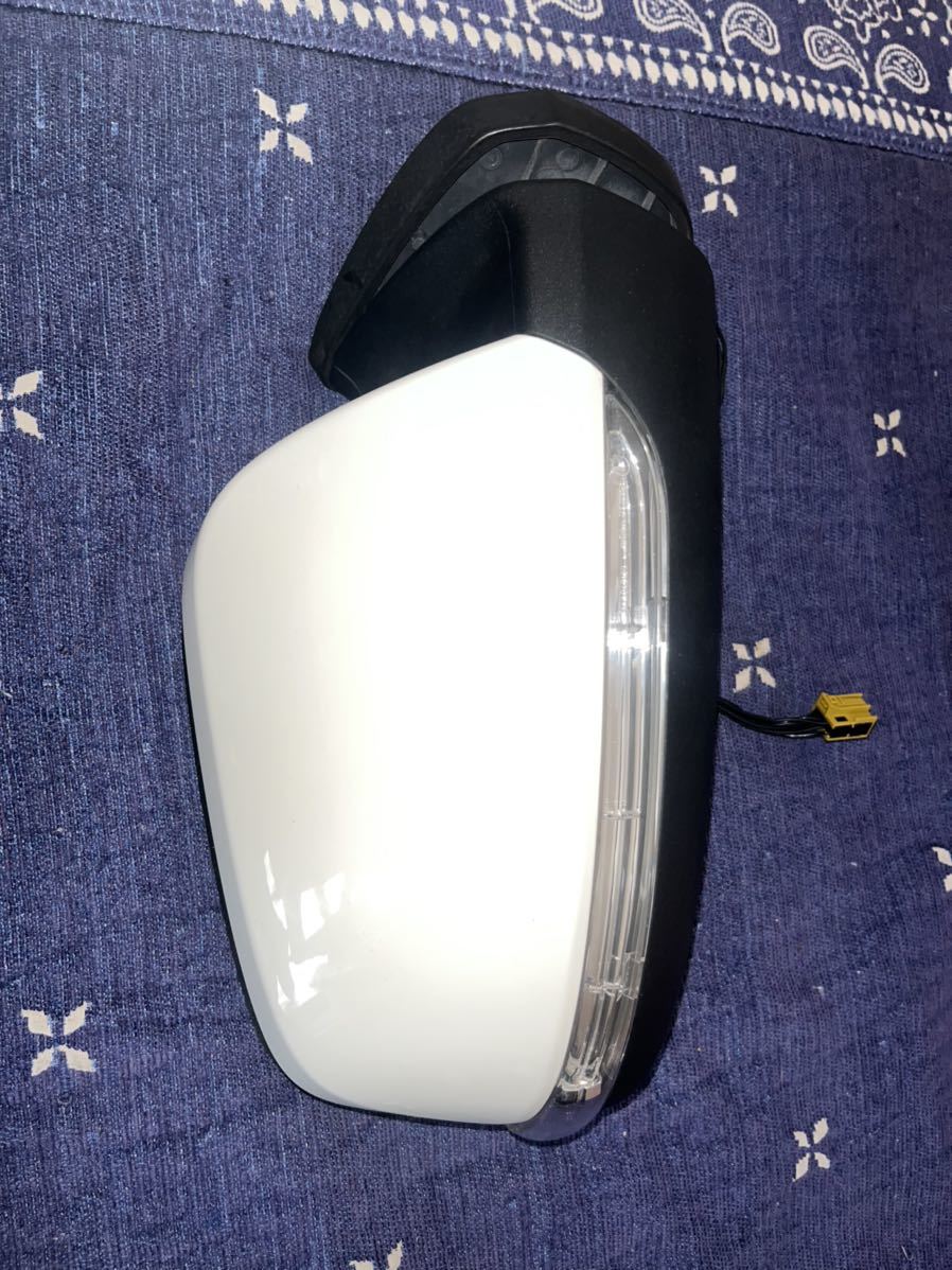 H23 B180 W245 B Class right side mirror door mirror operation has been confirmed . mileage :38550KM