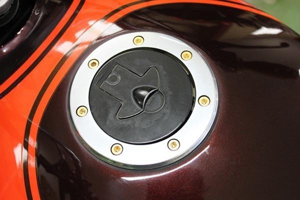 税込) タンクキャップ ボルト 金 ZRX400 ゼファー400 新品 champs21.com