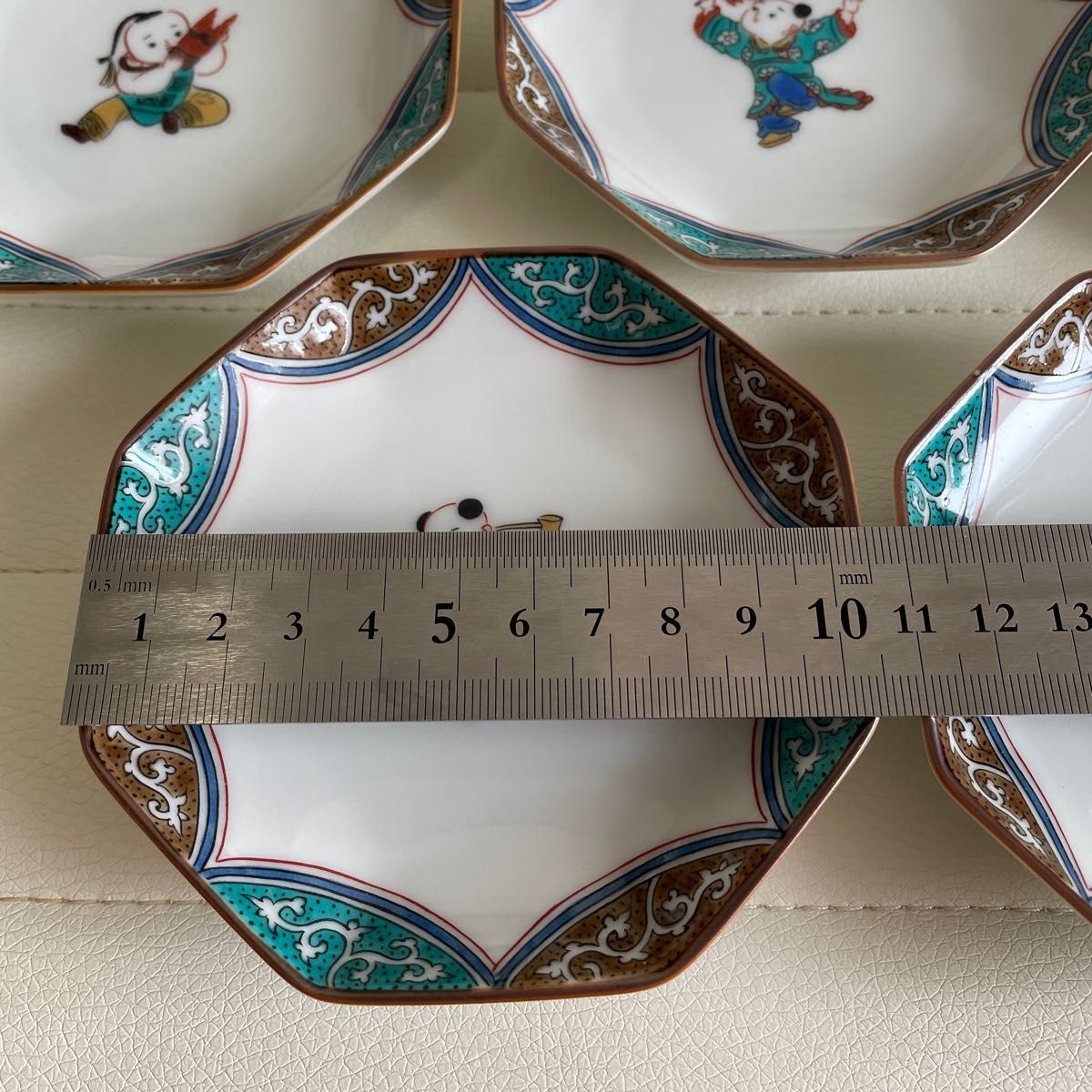 山草文絵変わり小皿 D108 九谷焼 青郊窯 唐子 絵変わり 銘々皿揃 5枚セット 小皿 八角皿