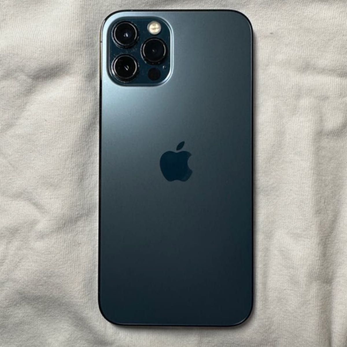 iPhone12pro 256G 美品 バッテリー84% I faceクリアケース iPhone12pro 256G 美品 バッテリー84% I faceクリアケース