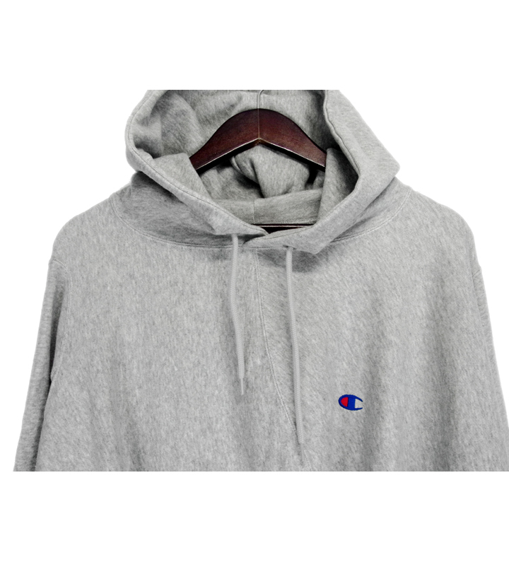 信頼】 Champion x Sweatshirt C8-V107 未開封新品 minhaqualitylife