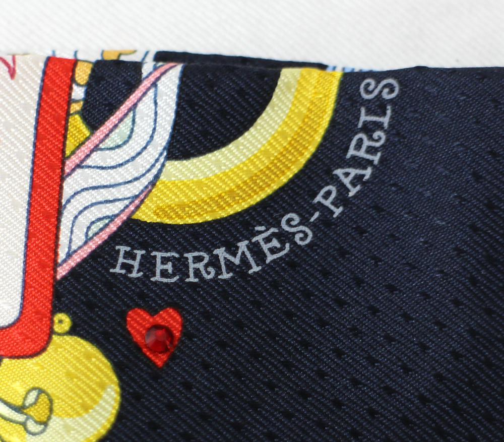 【HERMES】エルメス スカーフ DAME DE COEUR ツイリー ピケ-