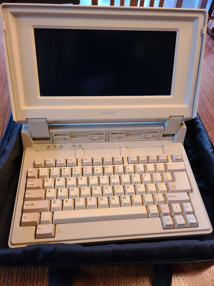  operation verification! USA buy Vintage personal computer Tandy 1400 FD & tongue ti- case 