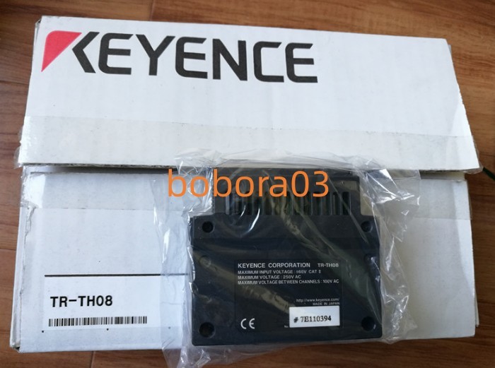新品 KEYENCE 温度・電圧計測ユニット TR-TH08_画像1