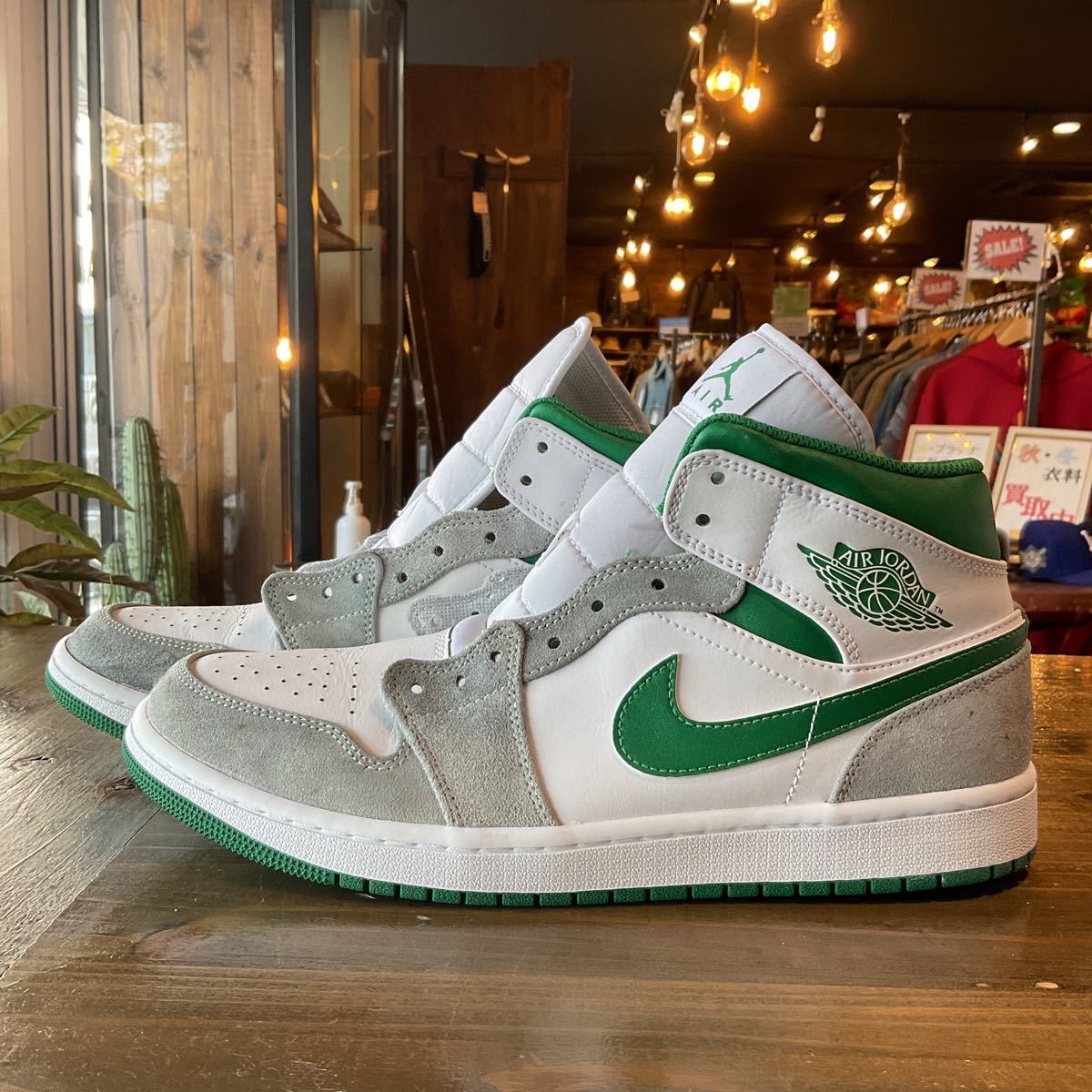 AIR JORDAN 1 MID SE エアジョーダン1ミッド DC7294-103 size 28cm 中古品 紐無し_画像1