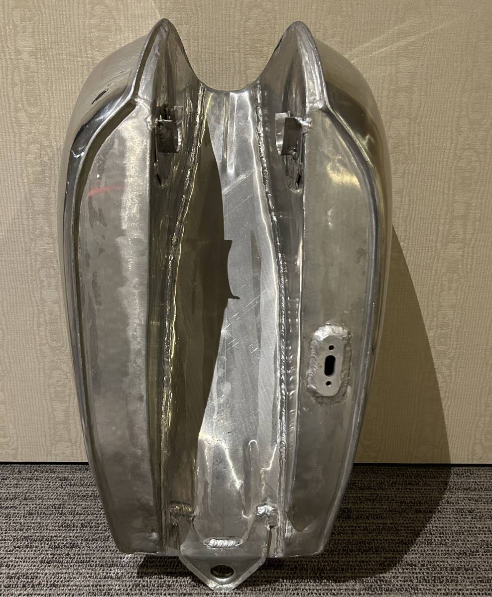 RZ250 RZ350 アルミタンク 訳アリ 注意喚起「UK品質」は詐欺 4L3 RZ250 RZ350 アルミタンク 訳アリ 注意喚起「UK品質」は詐欺 4L3