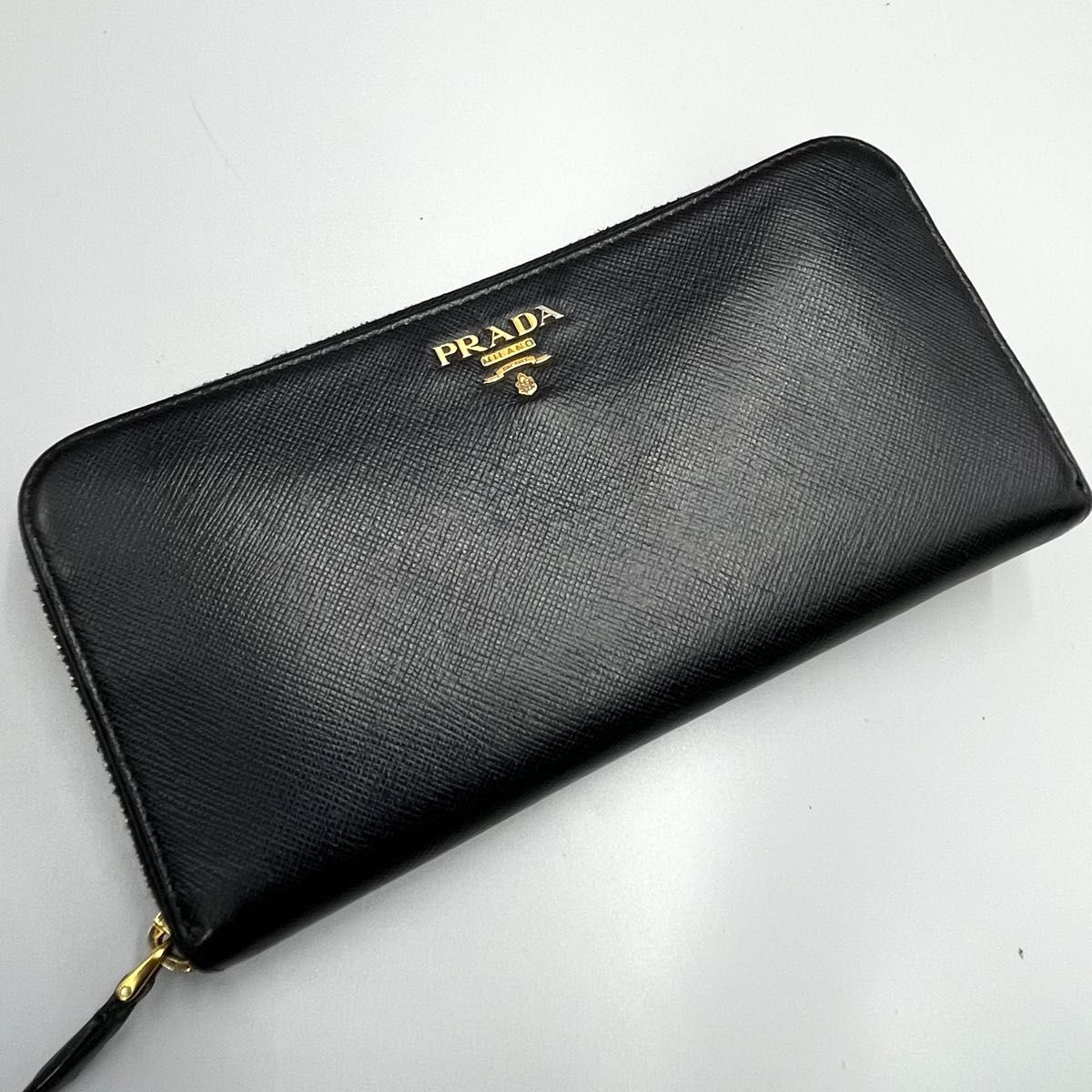 美品 PRADA プラダ 長財布 ジッピーウォレット 黒ブラック 花柄