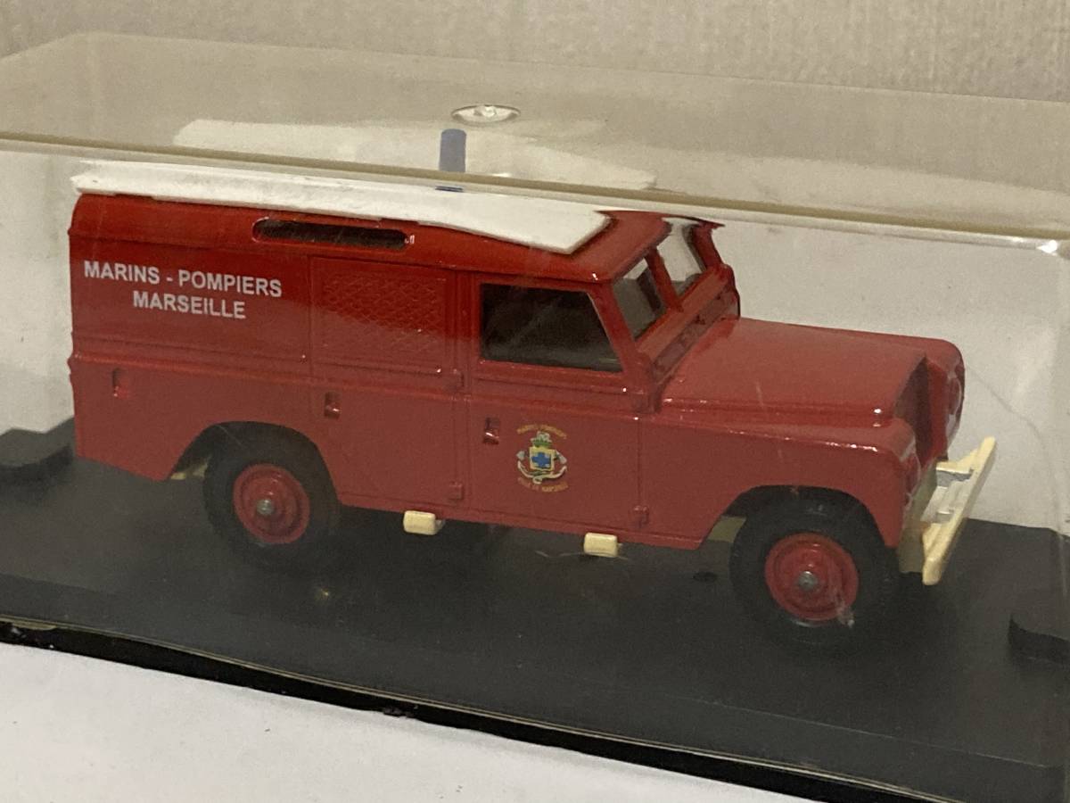 送料無料 べレム Verem 1/43 ランドローバー シリーズ Ⅲ 109 消防車 1978 ミニカーの画像4