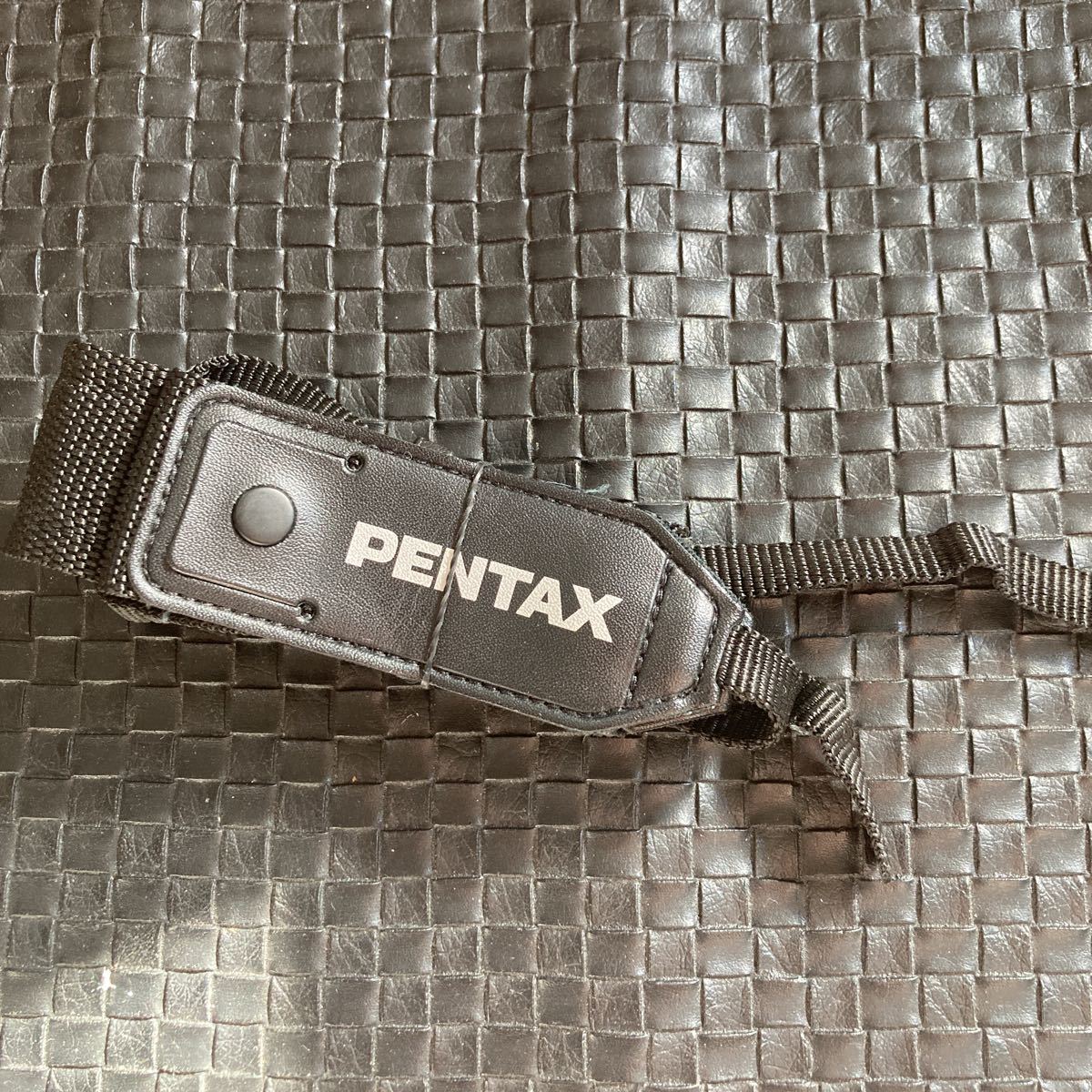 【送料無料】PENTAX　ペンタックス カメラ　ストラップ　黒　6_画像1