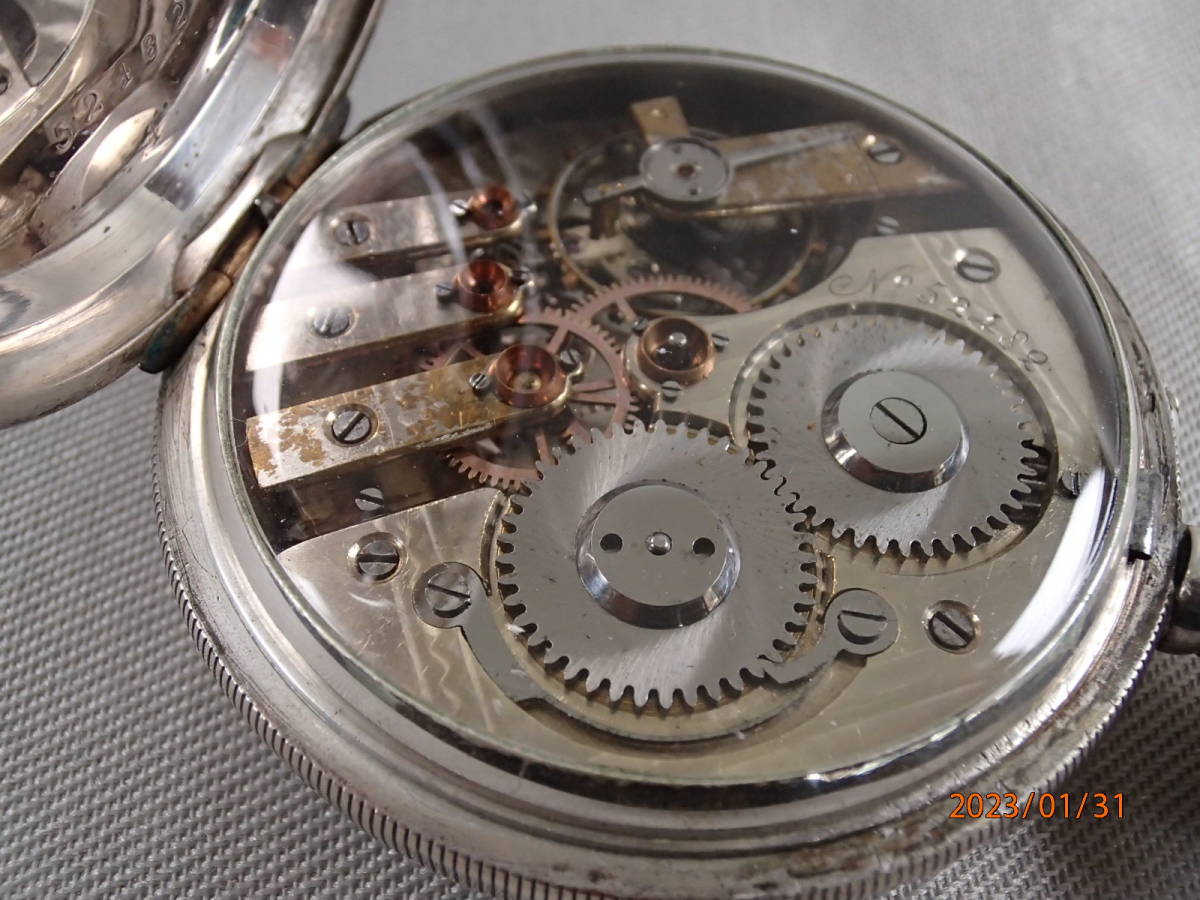 《稼働品》銀無垢 大型商館時計 コロン商会 獅子印 懐中時計 提げ紐付きの画像6