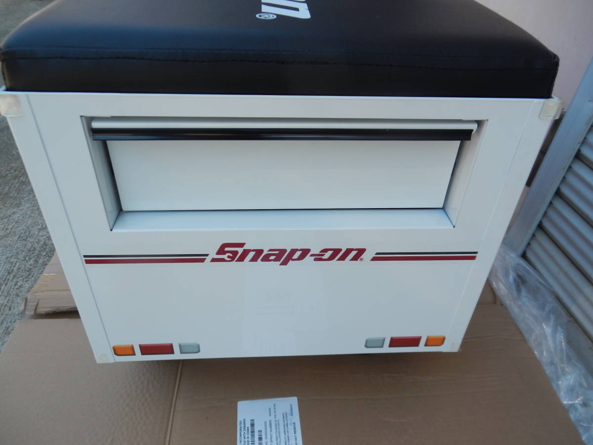 お得正規品 ヤフオク! - スナップオン バン型 シートクリーパー 椅子