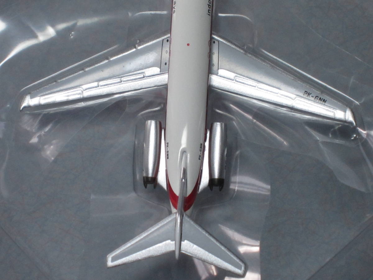 ◆ｇａｒｕｄａ　ｉｎｄｏｎｅｓｉａｎ　ａｉｒｗａｙｓ [PK-GNN] ＢＡＴＡＮＧ　ＡＧＡＭ◆Aero Classics [1:400]◆ＤＣ－９－３２_翼に光沢具合が異なる部分があります。