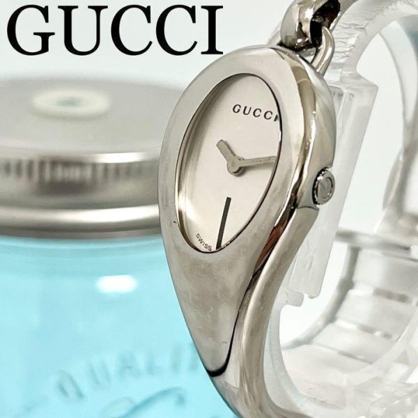 427 GUCCI グッチ時計 レディース腕時計 ブラック ホワイト文字盤 人気