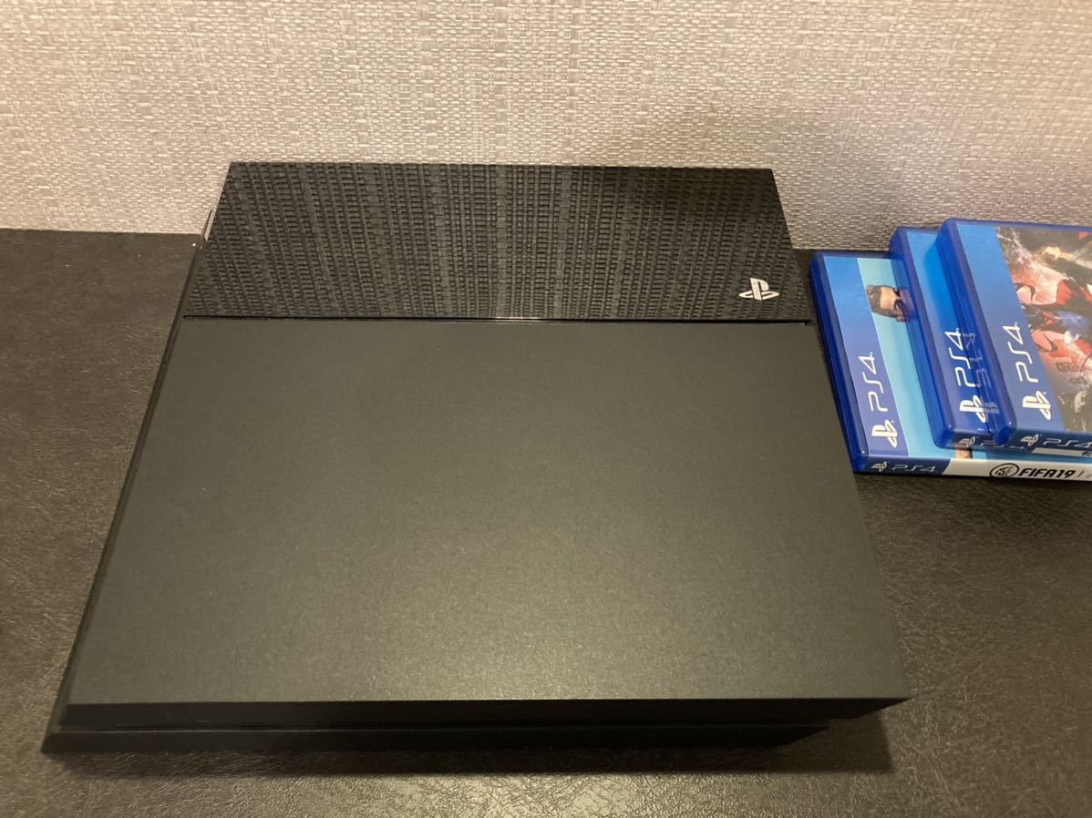 FW10 01】PS4本体 CUH-1000A 初期型 ソフト3本付き ペルソナ5他