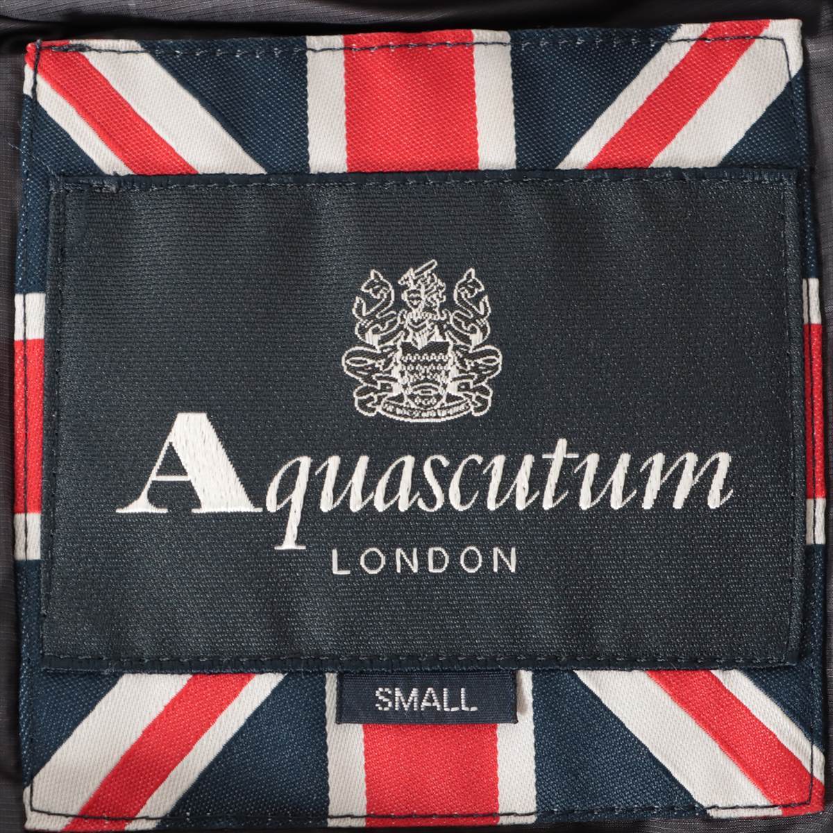 美品 Aquascutum アクアスキュータム ナイロン ダウンジャケット メンズ S ボルドー_画像5