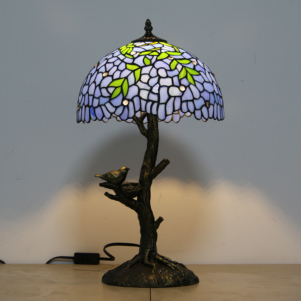 中華のおせち贈り物 ◆稀少品◆芸術品◆ステンドランプ 花柄 照明 ティファニー技法 ステンドグラス レトロな雰囲気 デスクライト室内装飾 デスクライト 中華のおせち贈り物 ◆稀少品◆芸術品◆ステンドランプ 花柄 照明 ティファニー技法 ステンドグラス レトロな雰囲気 デスクライト室内装飾 デスクライト