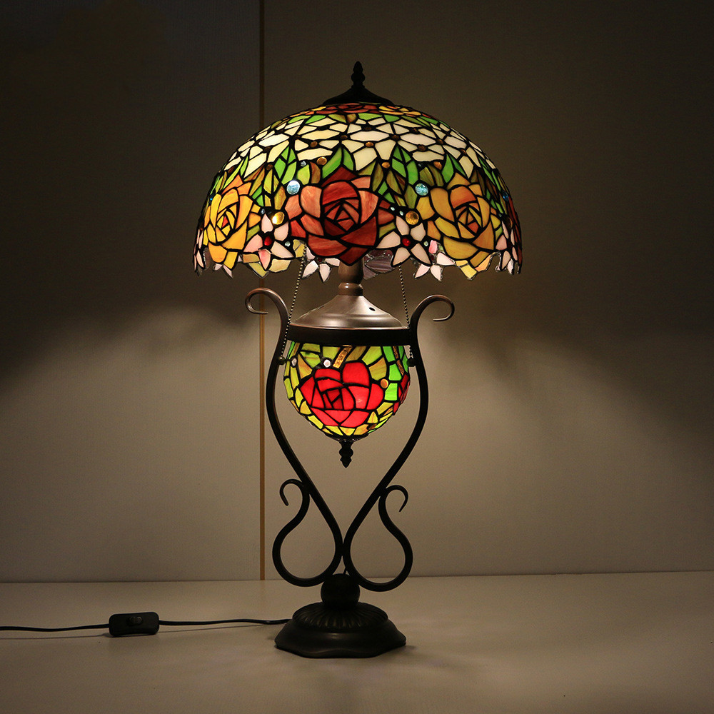 ◆極上品◆芸術品◆ステンドランプ ステンドグラス アンティーク ROSE花柄 照明 レトロな雰囲気 ティファニー テーブルスタンド 室内装飾