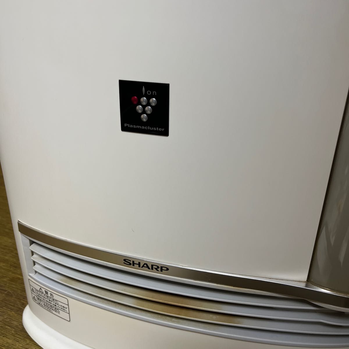 SHARP HX-E120-W 加湿セラミックファンヒーター販売中です!! 安心の半年保証付き!! - その他 SHARP HX-E120-W 加湿セラミックファンヒーター販売中です!! 安心の半年保証付き!! - その他