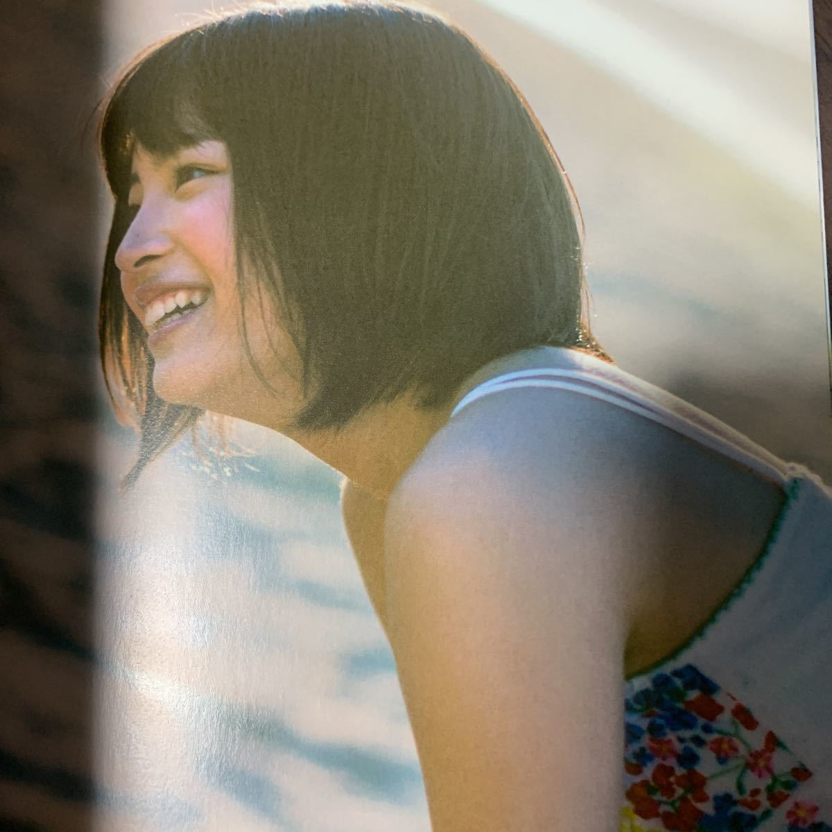 Yahoo!オークション - 広瀬すず1st写真集 SUZU 帯なし Yahoo!オークション - 広瀬すず1st写真集 SUZU 帯なし