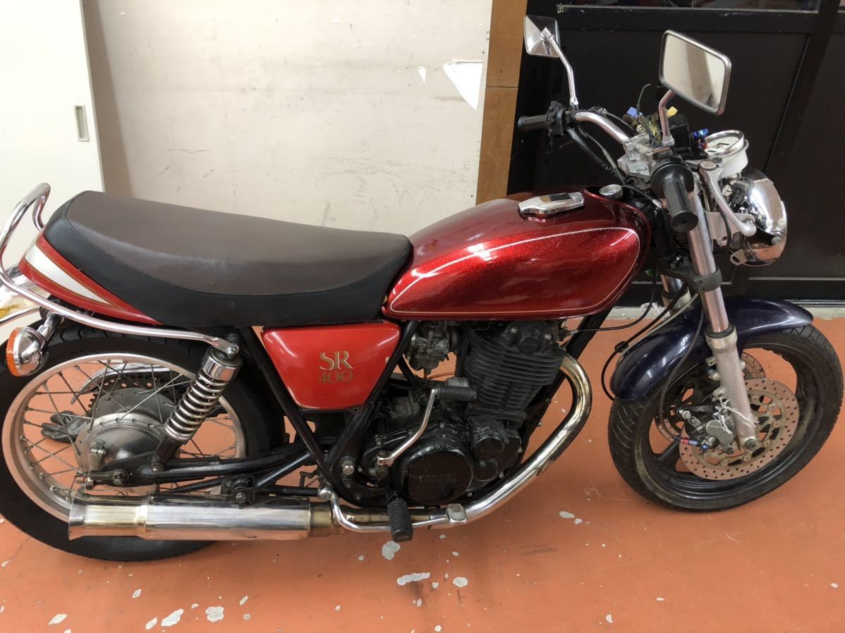 新発売の SR400 初期型 フロントxjr400流用 アイドリングまで確認済み