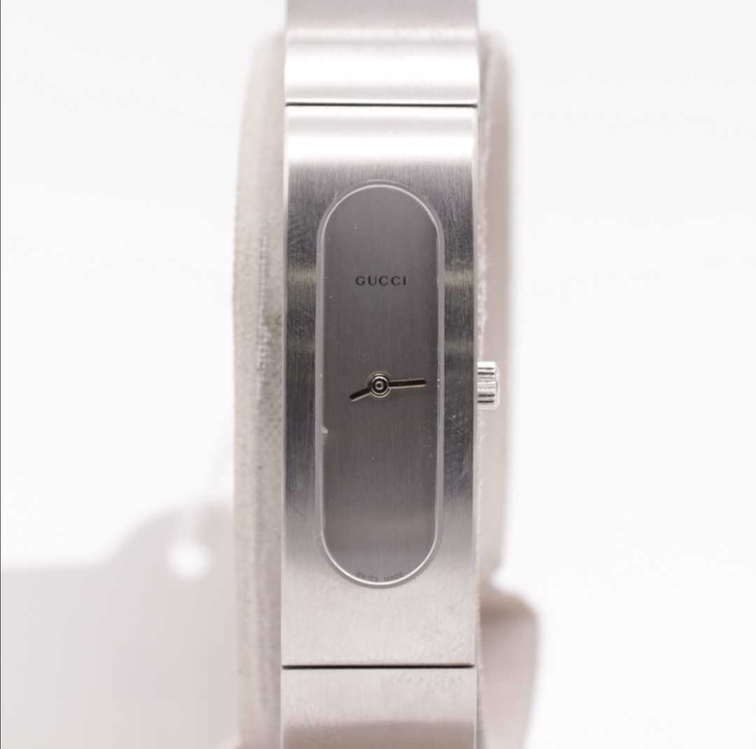GUCCI グッチ 2400S レディース 腕時計 稼働中 箱 腕時計