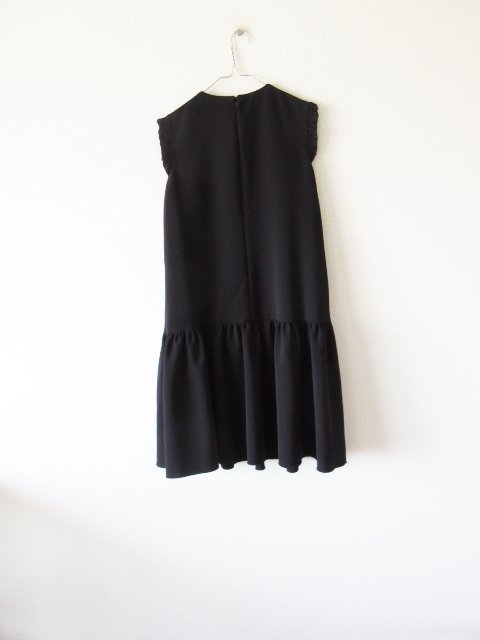 美品 FOXEY NEW YORK COLLECTION / フォクシー 37563 grosgrain ribbon frill dress 38 BLACK * ワンピース ドレス フレア フリル_画像2