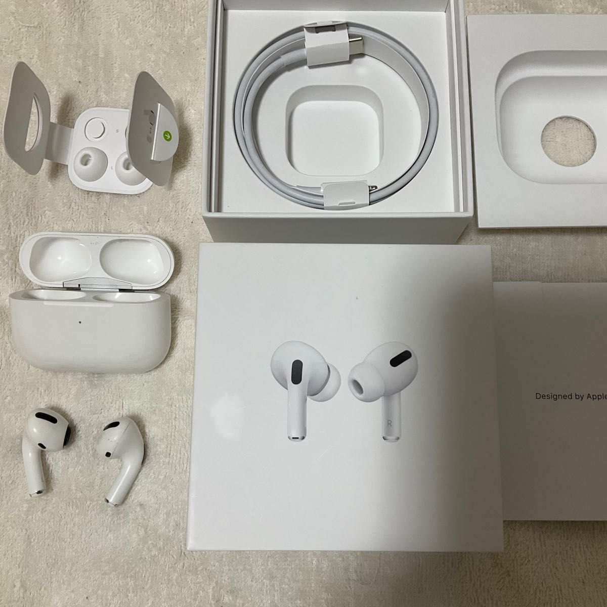 AirPods Pro MWP22J/A第一世代 箱・ケース・ケーブル付き