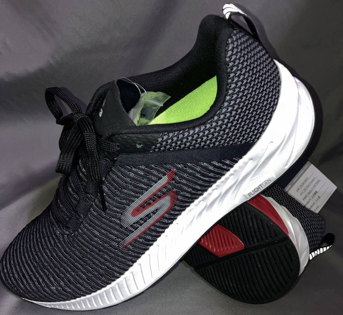 新品タグ付 The Skechers Go Run Forza スケッチャーズ ゴー ラン フォーザ 27cm ランニングシューズ