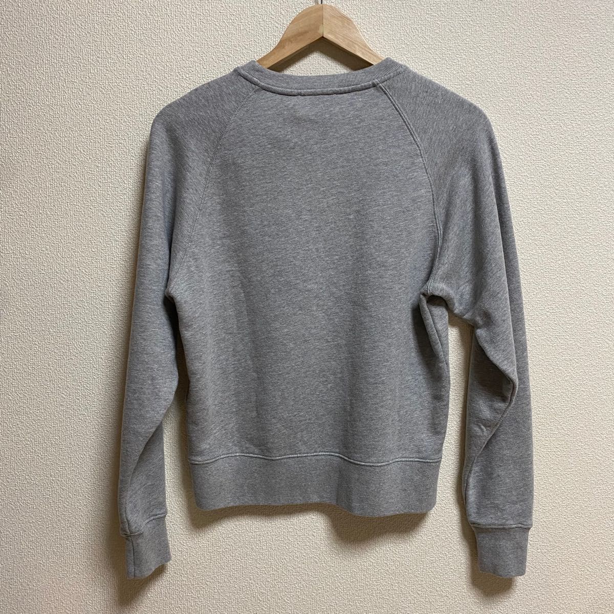 正規品】メゾンキツネ トレーナー スウェット グレー 灰色 ピンク