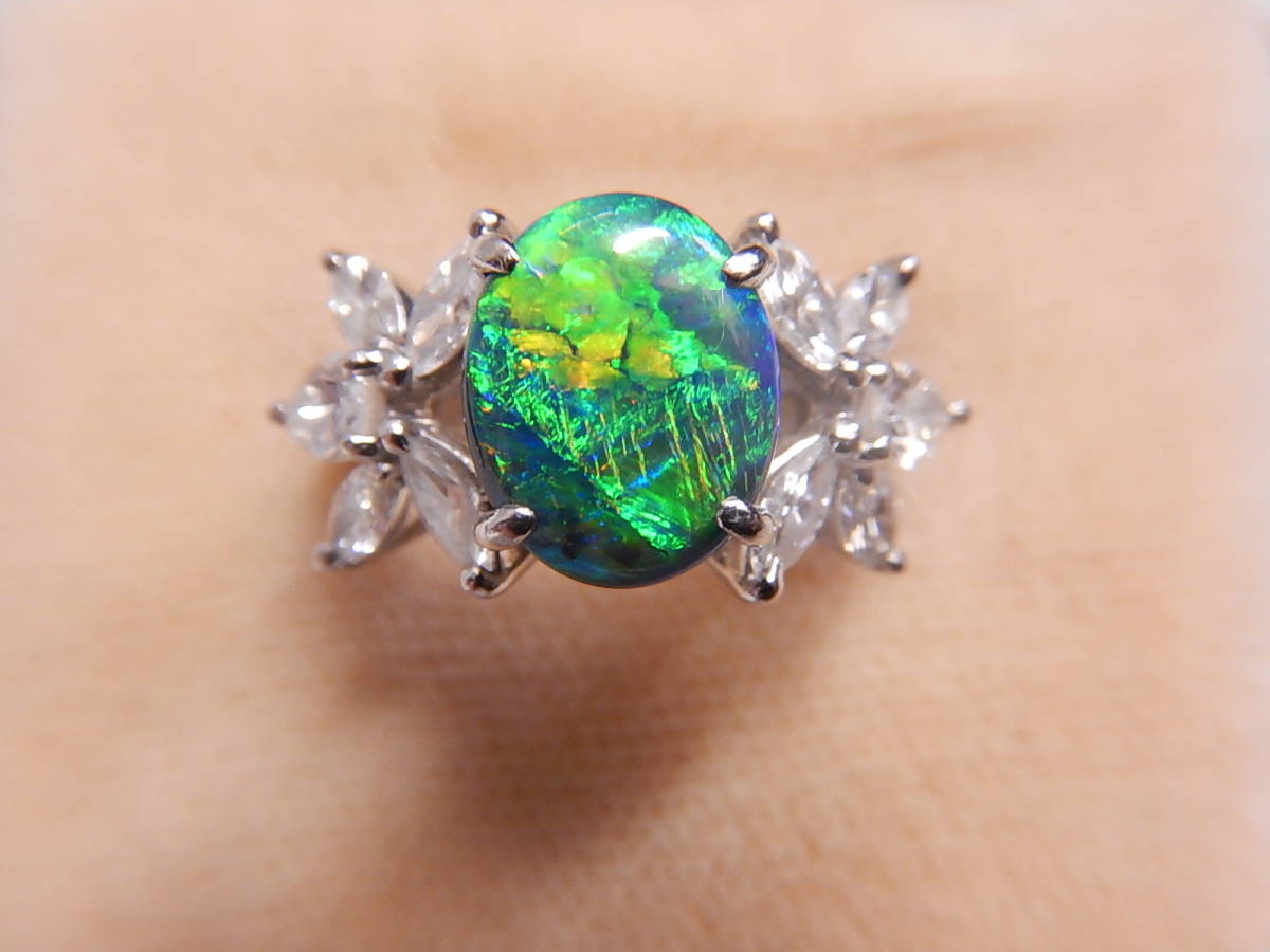 いただきま □天然ブラックオパール リング Pt900 2.38ct ダイヤ 1.10