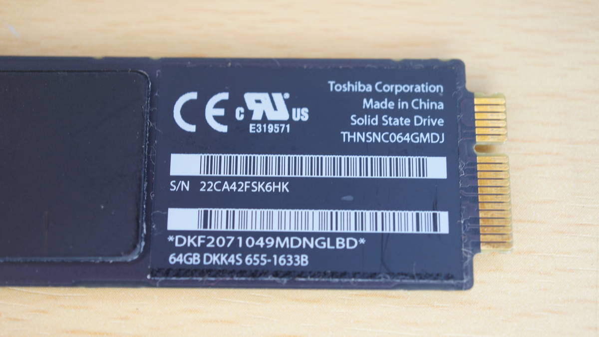 【Apple MacBook Air SSD・64GB・正常】APPLE SSD TS064C TOSHIBA THNSNC064GMDJ_画像3