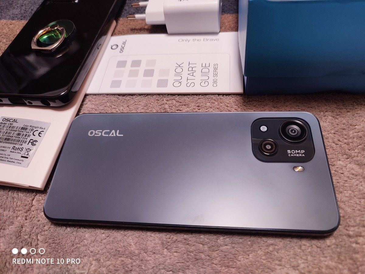 OSCAL C Blackview　8GBGB dsdv シムフリーケースつき値下げしました。