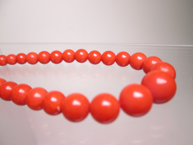 *K18 red .. sphere 5mm~9,5mm. necklace 24g case attaching 