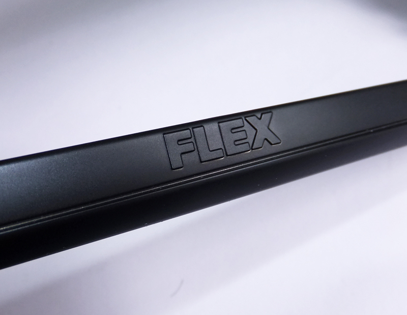 FLEX オリジナル ナンバーフレーム 1枚 マット ブラック アウト 黒 艶消し ハイエース フレックス 社外 カスタム ドレスアップ 枠 プレート_画像2