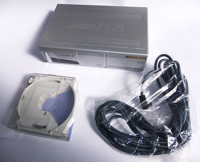 驚きの価格 CDチェンジャー 新品 希少 新品 CDチェンジャー - sit.com.py